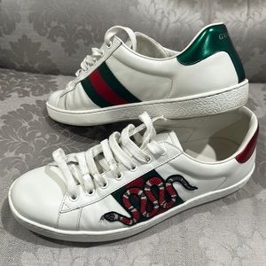 Gucci sneakers in a great condition.